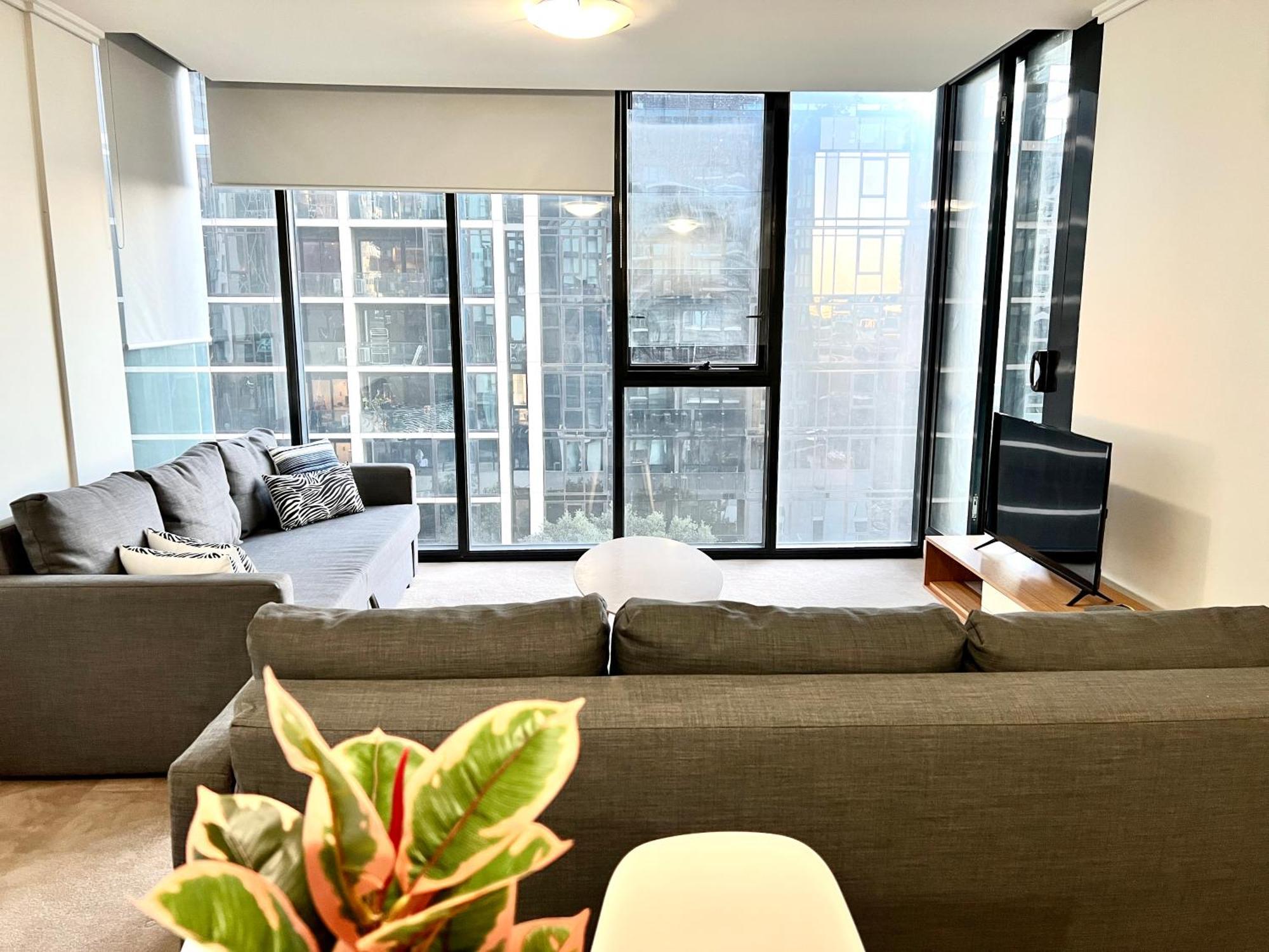 Readyset Apartments At Sentinel Melbourne Exterior photo