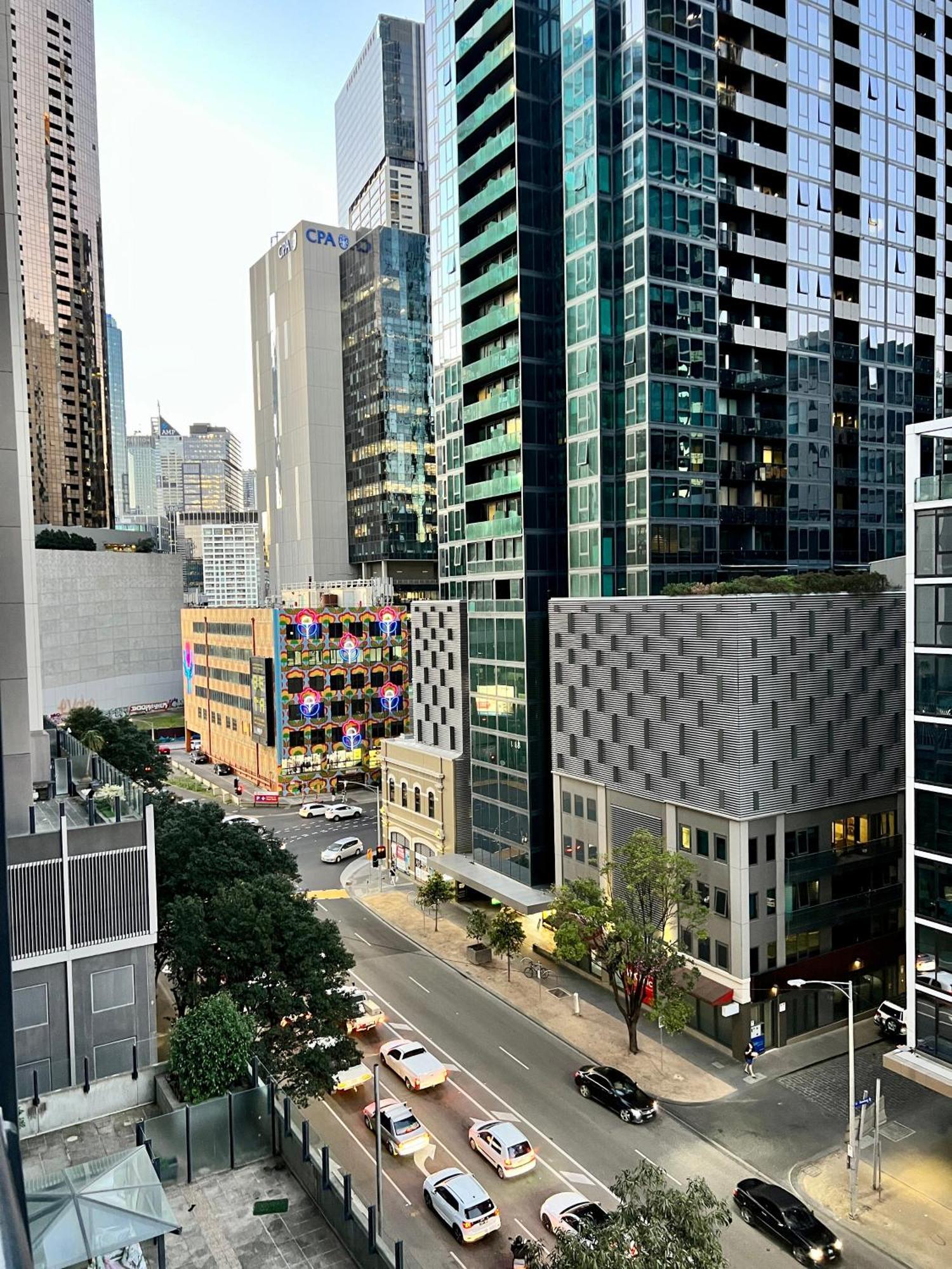 Readyset Apartments At Sentinel Melbourne Exterior photo